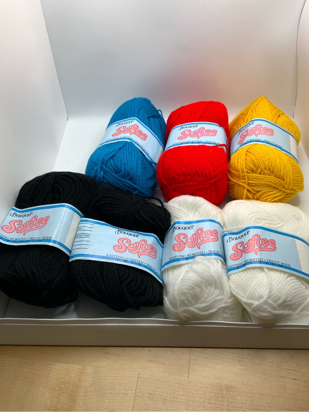 bouquet softee yarn lot 7 skeins black white blue red yellow